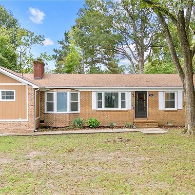 1116 Old Williamsburg Rd, Yorktown, VA 23690