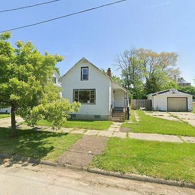 1123 S Jackson St, Bay City, MI 48708