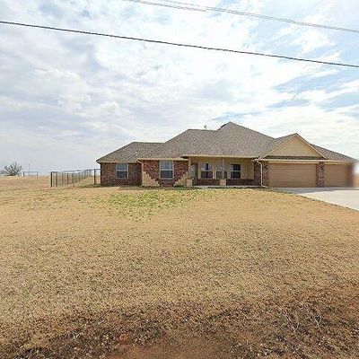 1127 S Czech Hall Rd, Tuttle, OK 73089