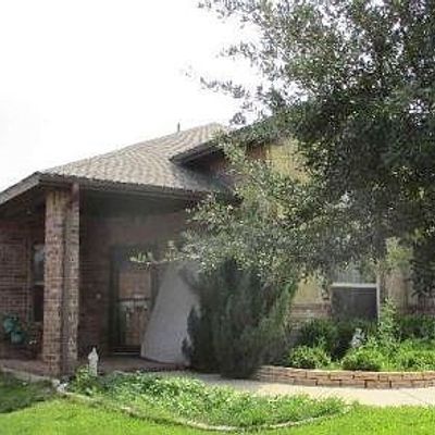 1128 Sierra Blanca Dr, Burleson, TX 76028