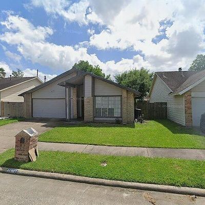 11307 Bayou Place Dr, Houston, TX 77099