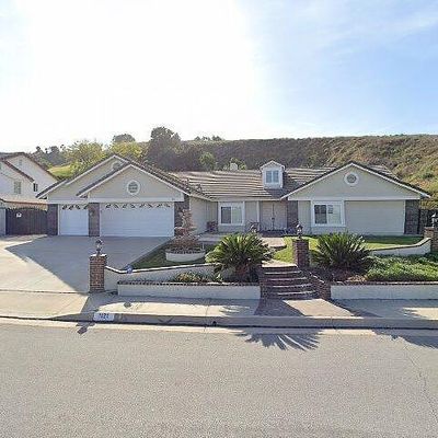 1131 Regal Canyon Dr, Walnut, CA 91789