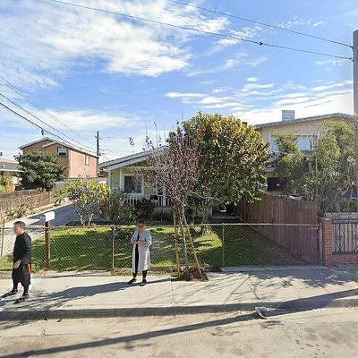 1144 S Hicks Ave, Los Angeles, CA 90023