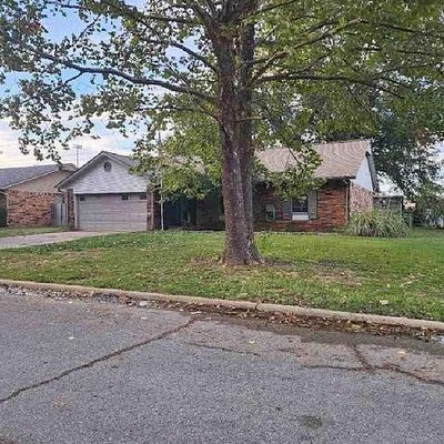 116 W Roanoke St, Broken Arrow, OK 74011