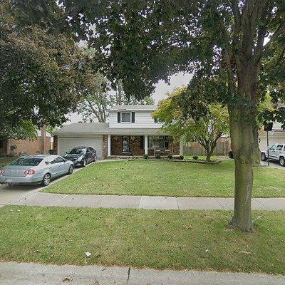 11648 Canterbury Dr, Sterling Heights, MI 48312