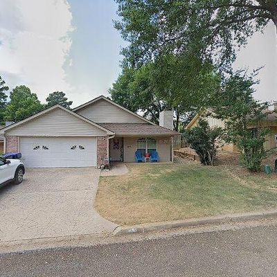 117 E Sycamore Ln, Longview, TX 75604