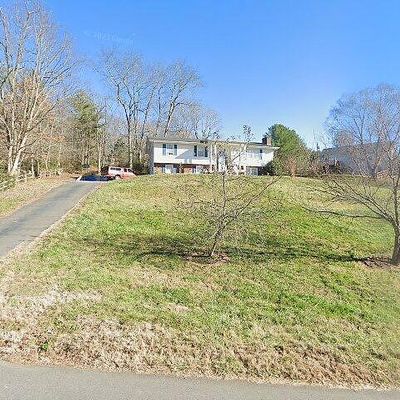 119 Terrace Dr, Weaverville, NC 28787