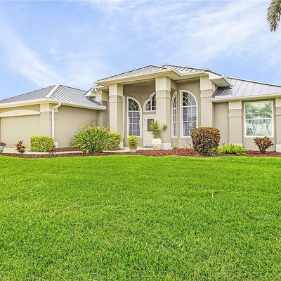 11964 King James Ct, Cape Coral, FL 33991