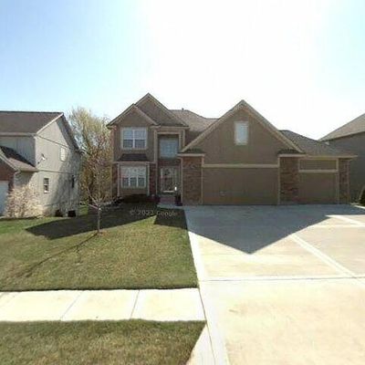 1201 Sw Sunflower Dr, Lees Summit, MO 64081