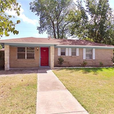 1203 Paula Ln, Euless, TX 76040