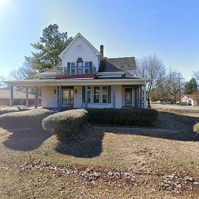 121 Ne 5 Th St, England, AR 72046