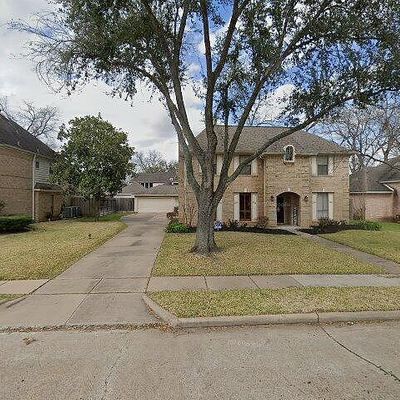 1214 Pioneer Dr, Richmond, TX 77406