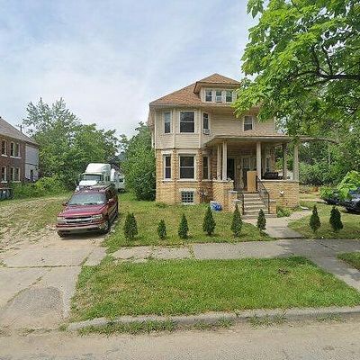 122 Hazelwood St, Detroit, MI 48202