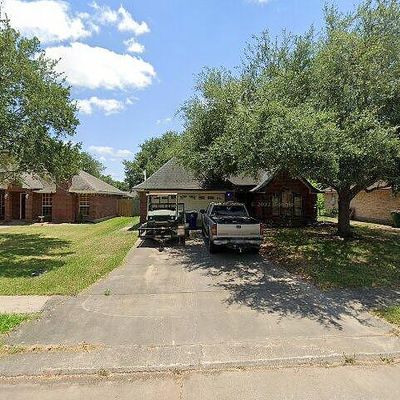 1224 Heather Ln, Angleton, TX 77515