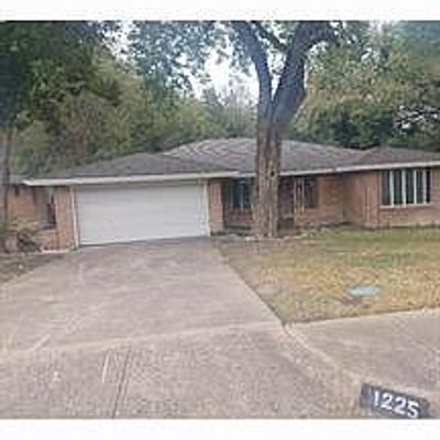 1225 Whispering Trl, Dallas, TX 75241