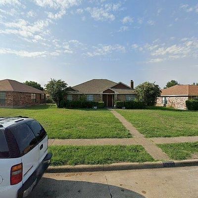 1225 Roan Dr, Lancaster, TX 75134