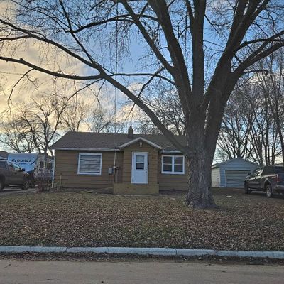 124 4 Th Ave, Spicer, MN 56288