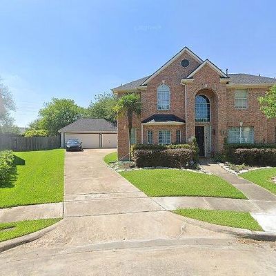 12423 Green Trails Dr, Stafford, TX 77477