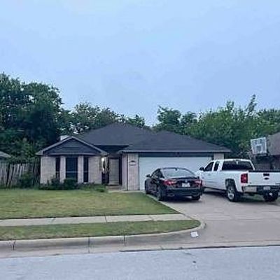 1021 Brown St, Burleson, TX 76028