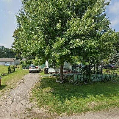 1025 Alderman St, Belding, MI 48809