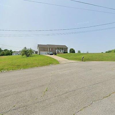 103 Parkside Ln, Burns, TN 37029