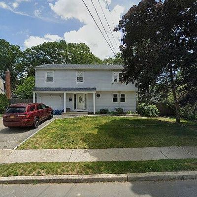 1031 Broadway, Islip, NY 11751