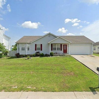 104 Briarwood Dr, Moscow Mills, MO 63362