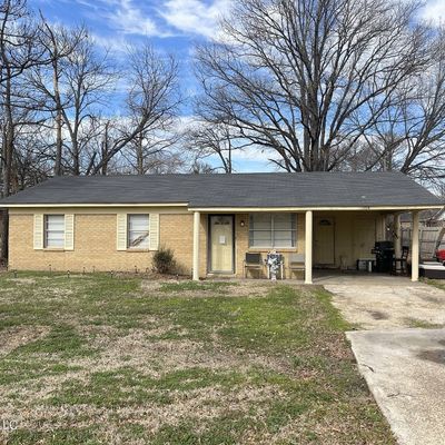 104 Jefferies St, Itta Bena, MS 38941