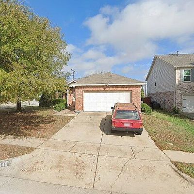 1040 Breeders Cup Dr, Fort Worth, TX 76179