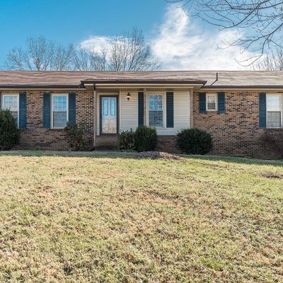 1041 Connie Dr, Gallatin, TN 37066