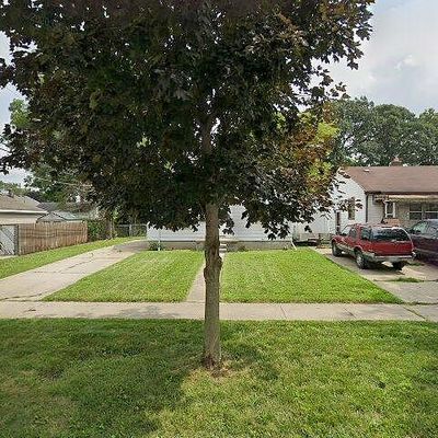 1049 Center St, Inkster, MI 48141