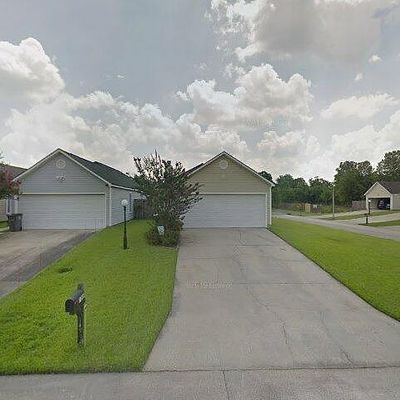 1049 Hammond Manor Dr, Baton Rouge, LA 70816