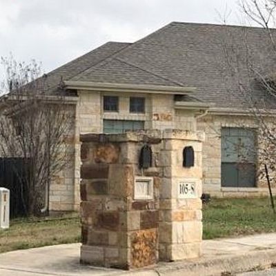 105 S Jewels Dr, La Vernia, TX 78121