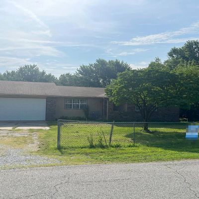 10505 N Maple St, Cassville, MO 65625