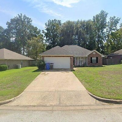 106 Willow Bay Dr, Lufkin, TX 75901