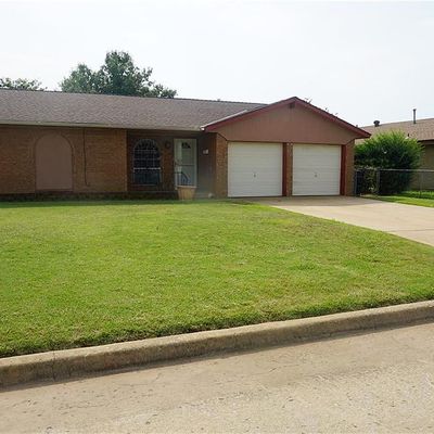 1060 Nw 7 Th Pl, Moore, OK 73160