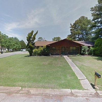 1062 Binns Dr, Monticello, AR 71655