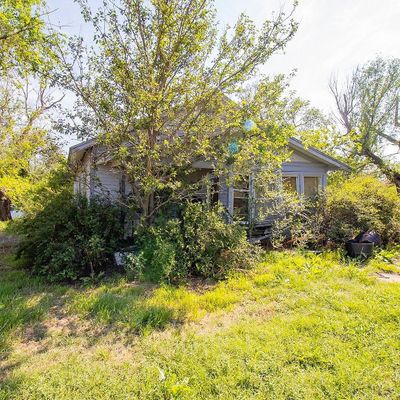 107 Kingman Ave, Coats, KS 67028