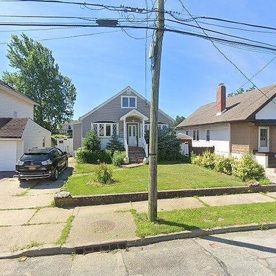 1072 Van Buren St, Baldwin, NY 11510