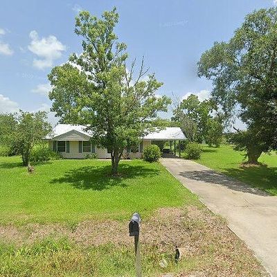 1075 Belle Terre Dr, Saint Martinville, LA 70582