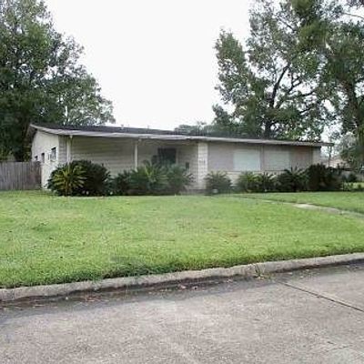 108 Briggs St, Beaumont, TX 77707