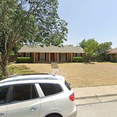 108 Connie Dr, Desoto, TX 75115