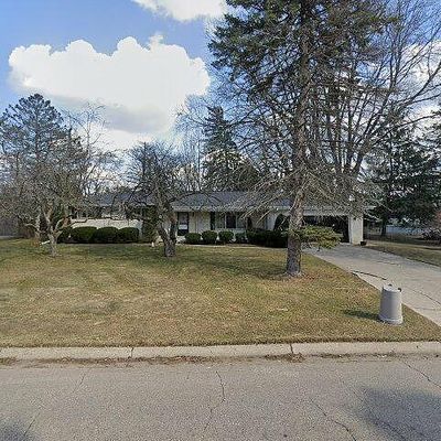 1080 Cabot Dr, Flint, MI 48532