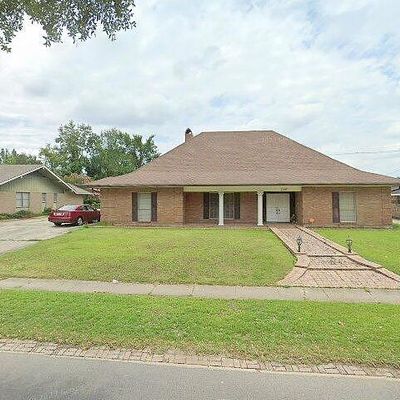 1087 Sherwood Forest Blvd, Baton Rouge, LA 70815