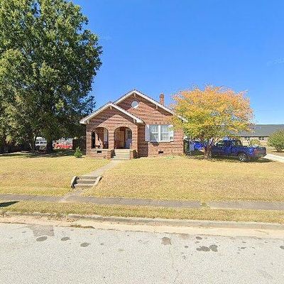 109 Hutson St, Greenwood, SC 29649