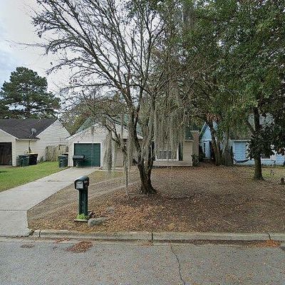 109 Quail Hollow Dr, Savannah, GA 31419