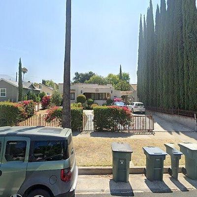 1098 N Hill Ave, Pasadena, CA 91104