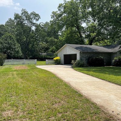 11 Hayes Cir, Tifton, GA 31794