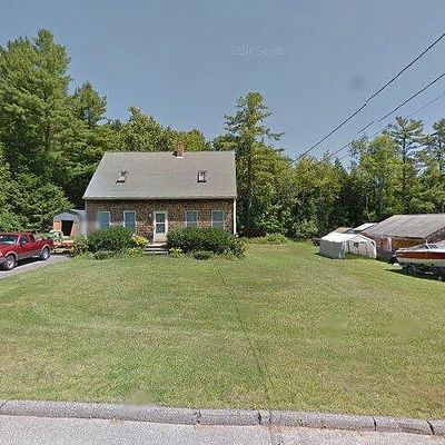 11 Pike St, Lisbon Falls, ME 04252