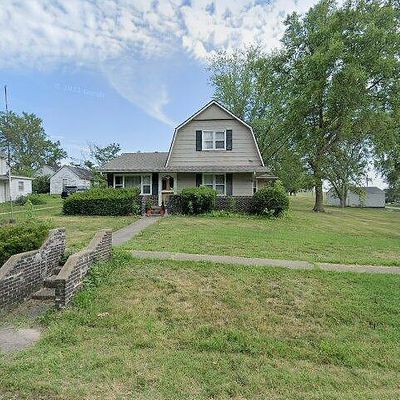 110 Chestnut St, Blackburn, MO 65321